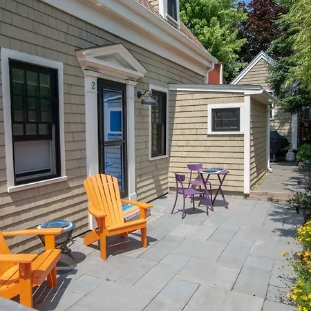 Villa 1 Min Walk To Water Town Patio And Ac